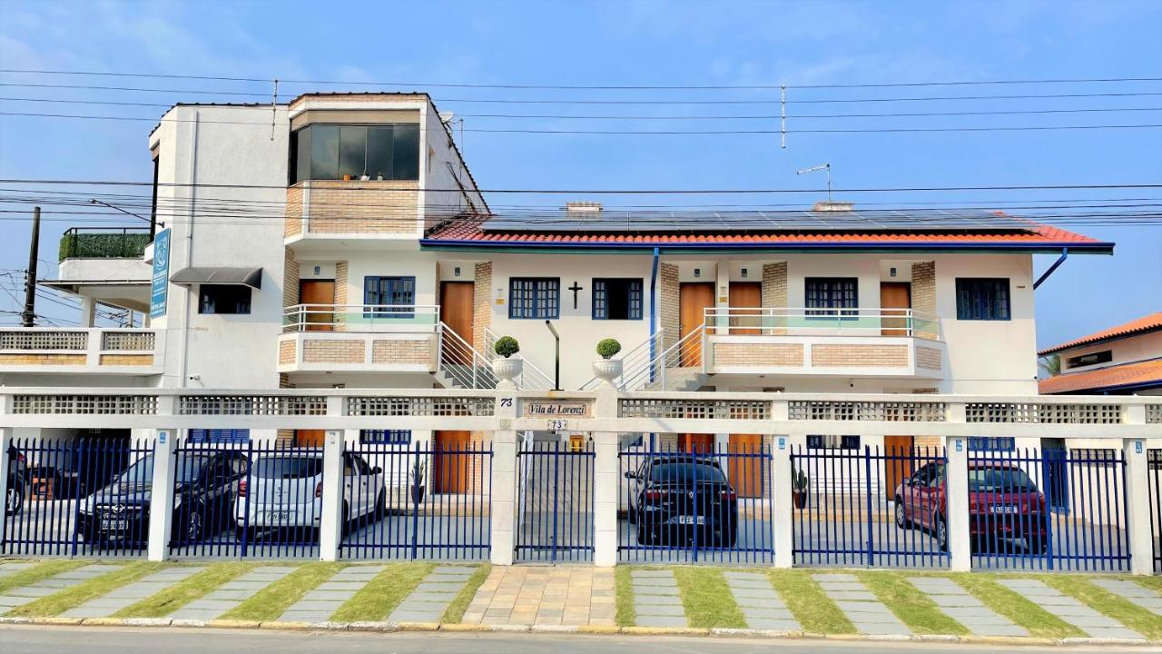 Vila Lorenzi & Apartamentos Ubatuba Kültér fotó