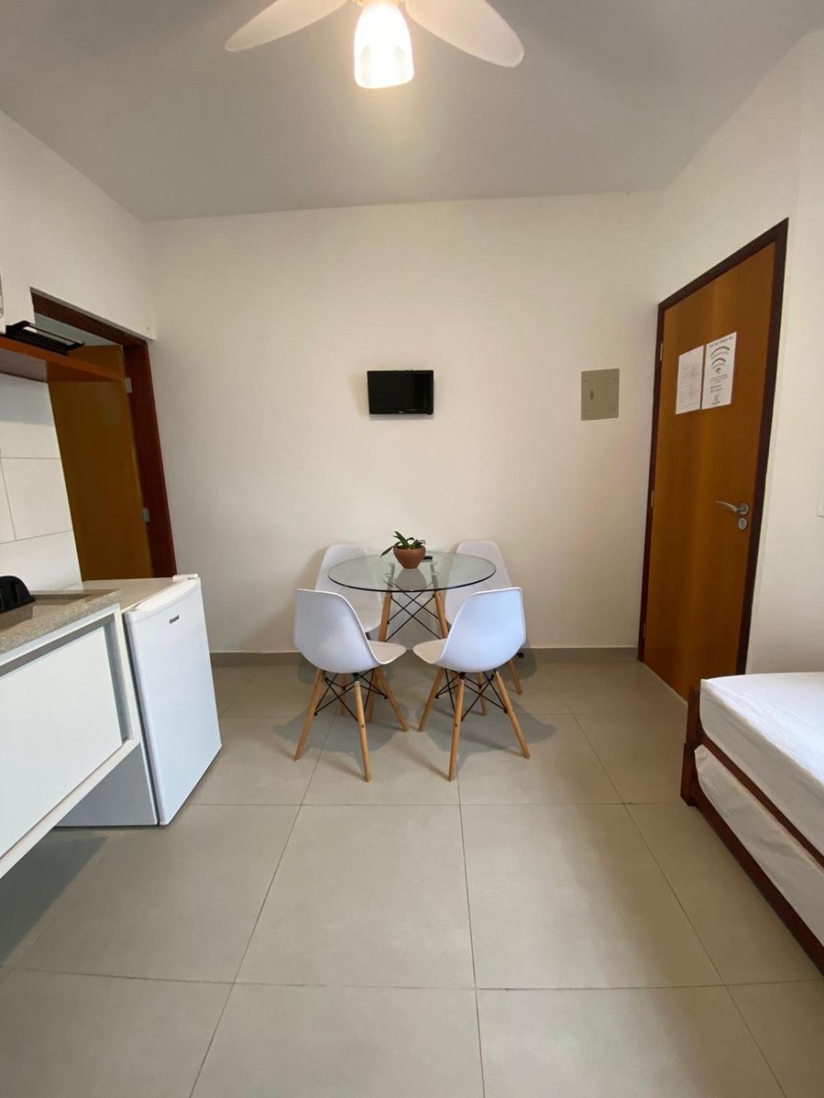 Vila Lorenzi & Apartamentos Ubatuba Kültér fotó